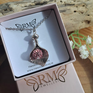 Pink leaf necklace