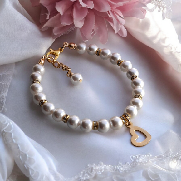 Gold heart bracelet