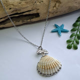 Silver shell necklace