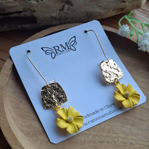 Buttercup earrings
